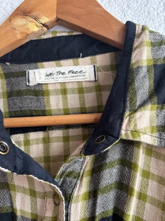 We The Free Yellow and Black Plaid Pacific Drawn Top Medium - Picture 4 of 9